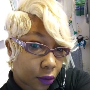 Meet your Posher, Shenequa